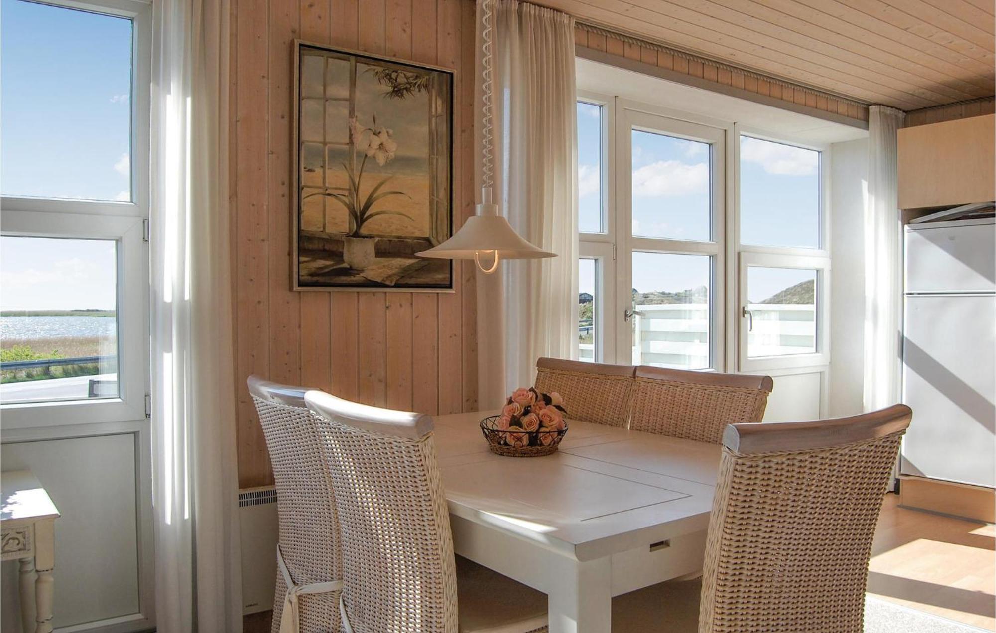 2 Bedroom Gorgeous Home In Hvide Sande Havrvig Bagian luar foto