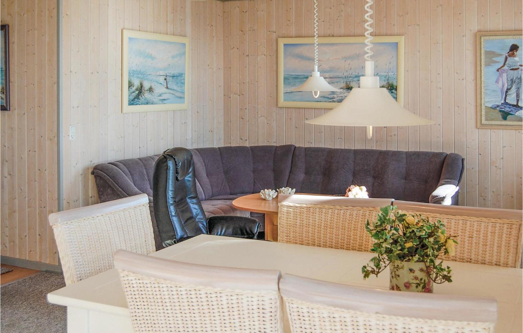 2 Bedroom Gorgeous Home In Hvide Sande Havrvig Bagian luar foto