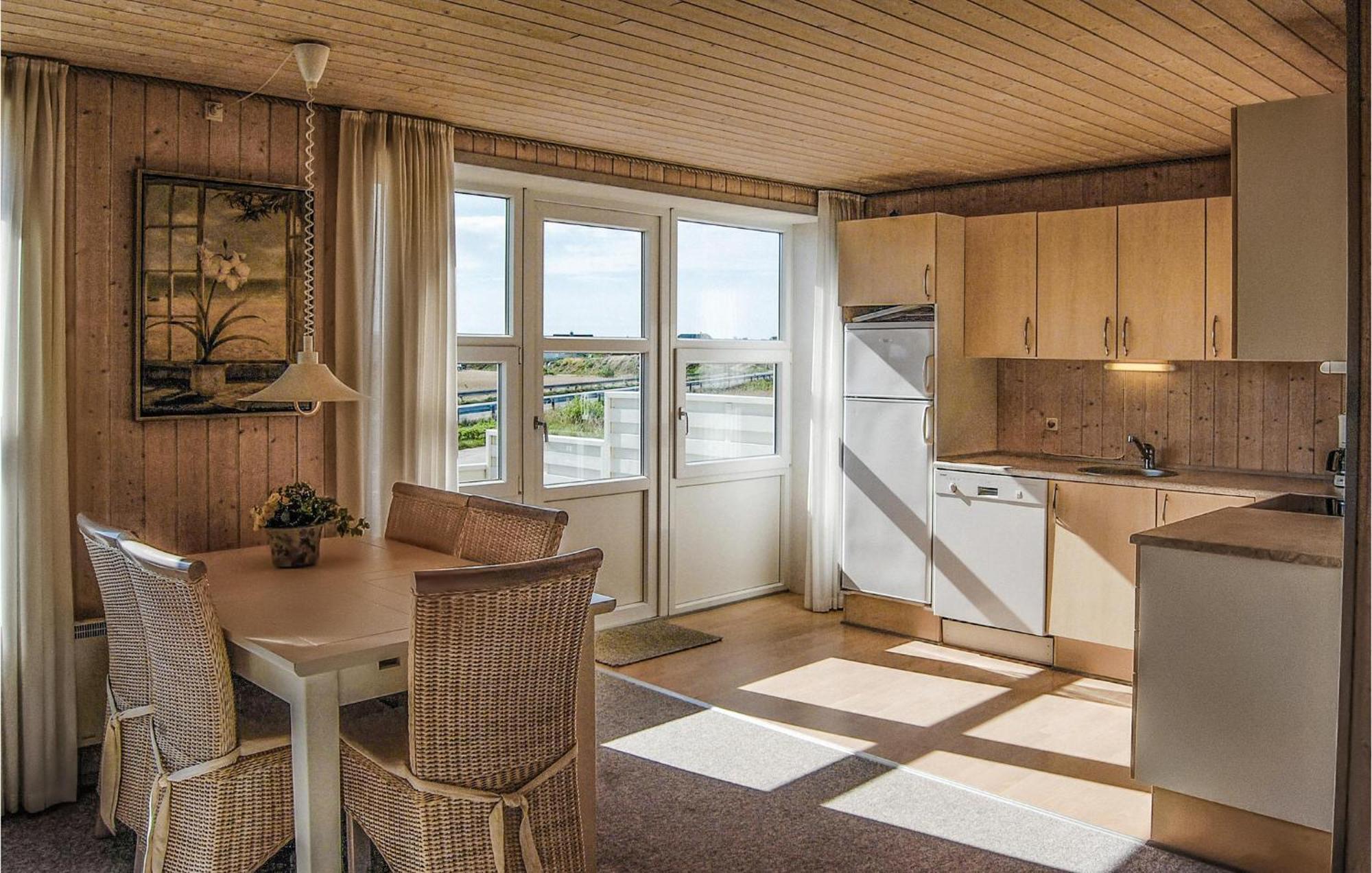 2 Bedroom Gorgeous Home In Hvide Sande Havrvig Bagian luar foto