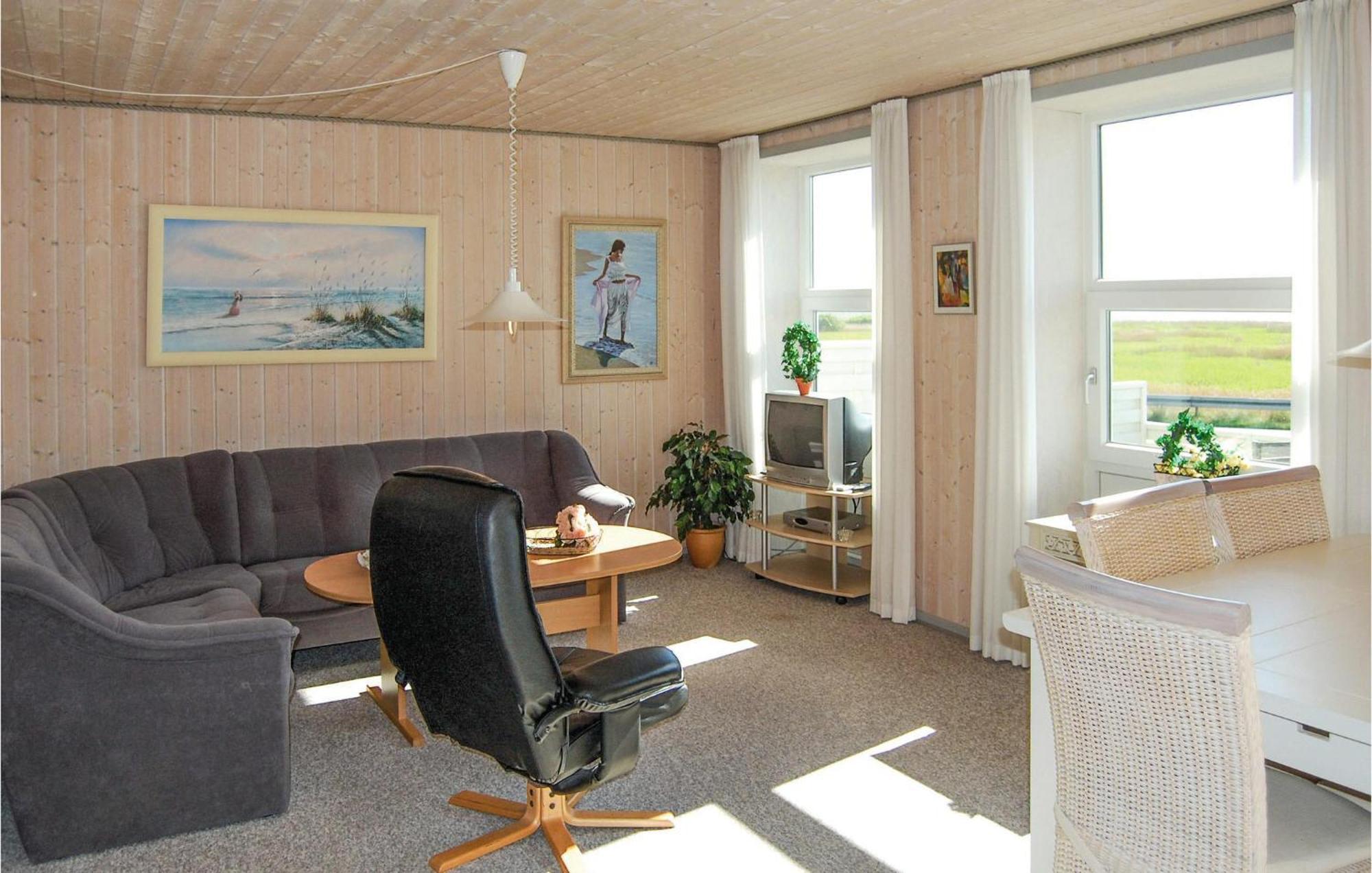 2 Bedroom Gorgeous Home In Hvide Sande Havrvig Bagian luar foto